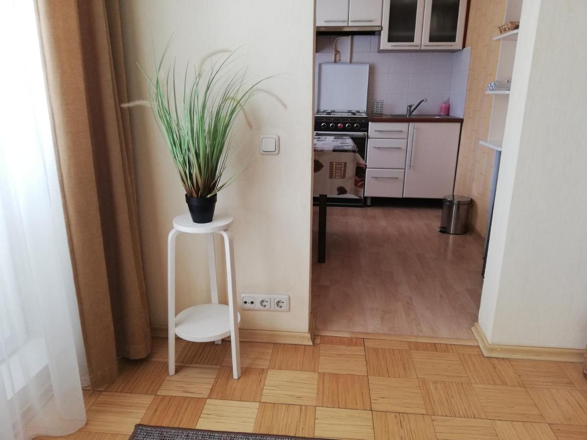 15 Minutes From The Beach And City Center 7 Minutes From The Airport Riga Buitenkant foto