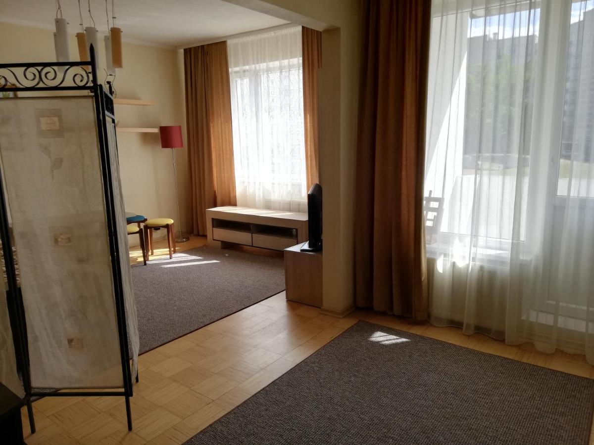 15 Minutes From The Beach And City Center 7 Minutes From The Airport Riga Buitenkant foto